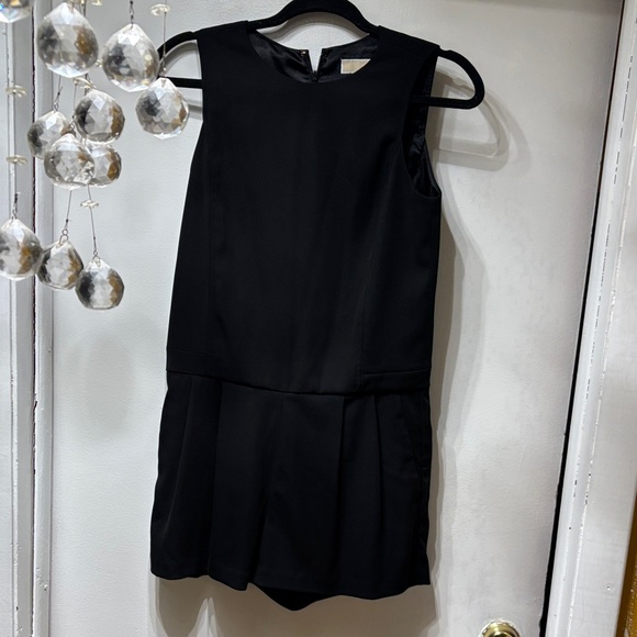 MICHAEL Michael Kors Black Sleeveless Romper - Picture 1 of 3